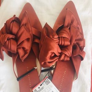 Bow satin sandals